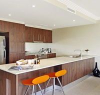 Anchorage atHarbourside magnificent views - Accommodation Redcliffe