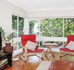 Surf Beach Views quiet position close to beach - Accommodation Redcliffe