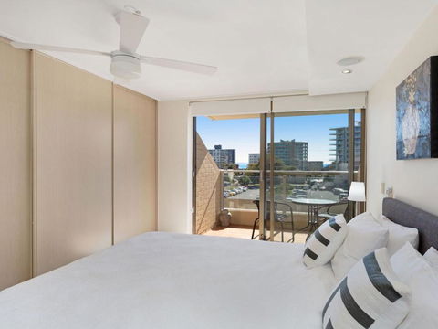 Garden Apartment At Forster Tower - Accommodation Redcliffe 2