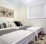 Sounds of Sunshine Whole House - Accommodation Redcliffe
