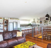 Nazza - Accommodation Redcliffe