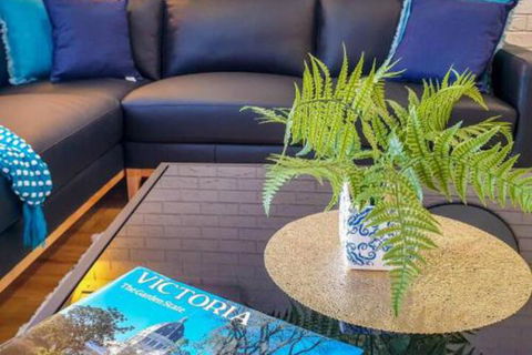 PARADISE COURT VILLA 1 Free Wifi - Accommodation Redcliffe 3