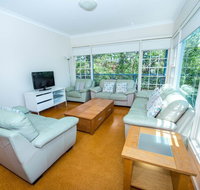 Shoal Bay Avenue Unit 3 / 7 - Accommodation Redcliffe