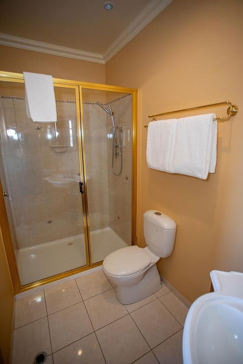 Clocktower Suites - Accommodation Redcliffe 1