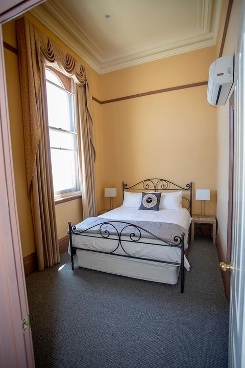 Clocktower Suites - Accommodation Redcliffe 4