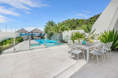 Sapphire Sands Beach House - Accommodation Redcliffe 3