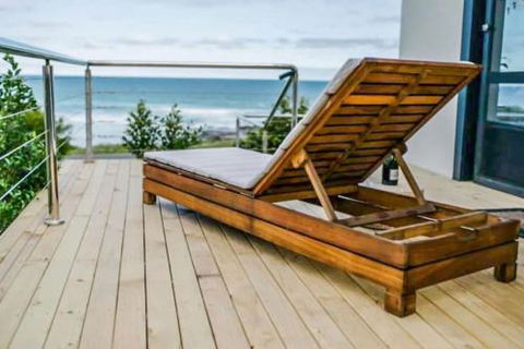 MAVI BEACH HOUSE Beachfront Wifi Views - Accommodation Redcliffe 5