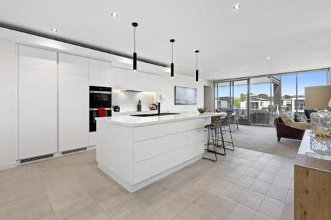 MARINA VIEW - Accommodation Redcliffe 5