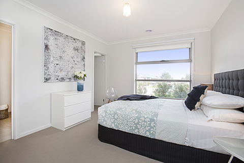 BOUTIQUE STAYS - Carinya - Accommodation Redcliffe 2