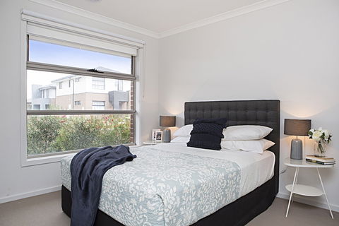 BOUTIQUE STAYS - Carinya - Accommodation Redcliffe 6