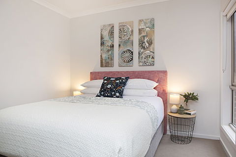 BOUTIQUE STAYS - Carinya - Accommodation Redcliffe 4