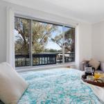 Dolphin Dreaming 16 Dolphin Avenue - Accommodation Redcliffe 0