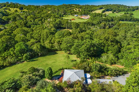 A PERFECT STAY - Twin Tallows - Accommodation Redcliffe 0