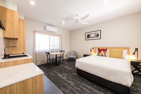 Avenue Motel Apartments - Accommodation Redcliffe 6