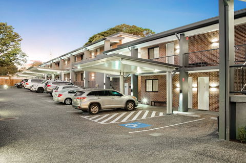 Avenue Motel Apartments - Accommodation Redcliffe 0