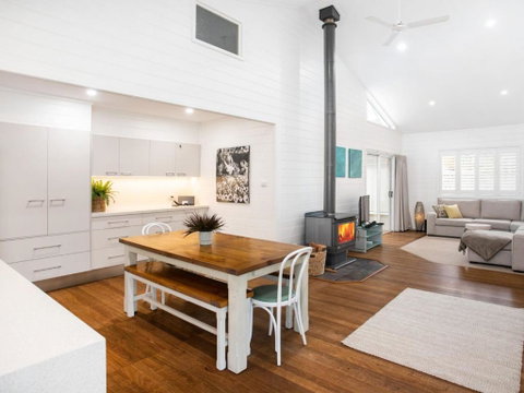 3 Macleay St. Narrawallee - Accommodation Redcliffe 6