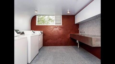 Soho Chic Apartment - Accommodation Redcliffe 4