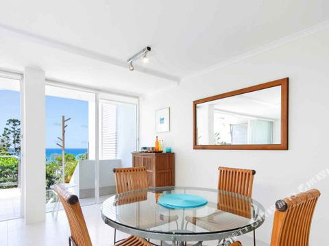 R & W Noosa Holidays 2 25 Allambi Rise - Accommodation Redcliffe 0