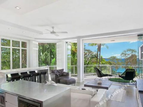 R & W Noosa Holidays 2 25 Allambi Rise - Accommodation Redcliffe 1