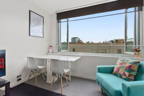 JOLI Directly Opposite MCG - Accommodation Redcliffe 4