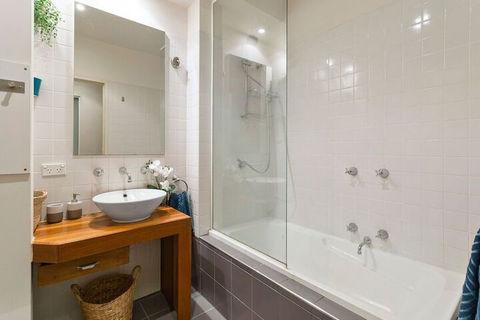 JOLI Directly Opposite MCG - Accommodation Redcliffe 3