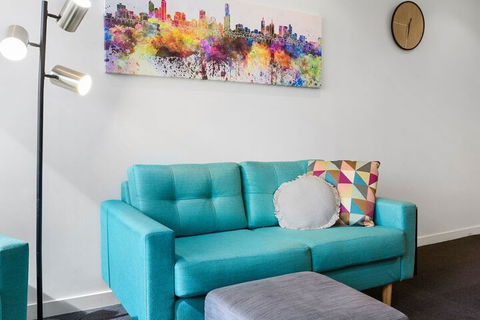 JOLI Directly Opposite MCG - Accommodation Redcliffe 2