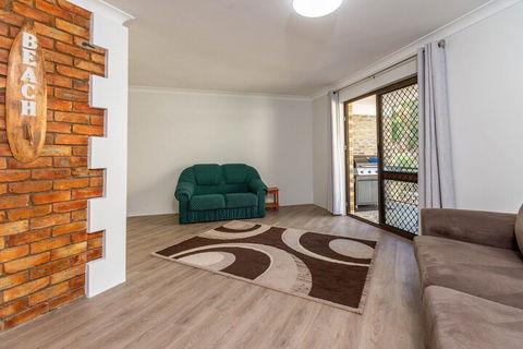 Great Location Close To Waterfront Shops Restaurants & Cafes. - Accommodation Redcliffe 5