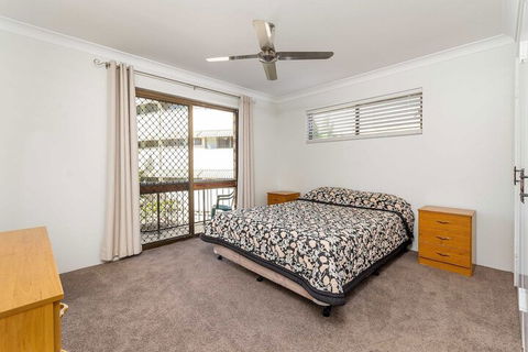 Great Location Close To Waterfront Shops Restaurants & Cafes. - Accommodation Redcliffe 3