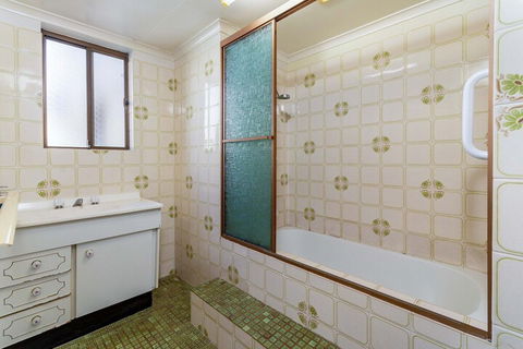 Great Location Close To Waterfront Shops Restaurants & Cafes. - Accommodation Redcliffe 7