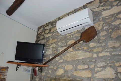 Woollamia Village Retreat - Accommodation Redcliffe 3