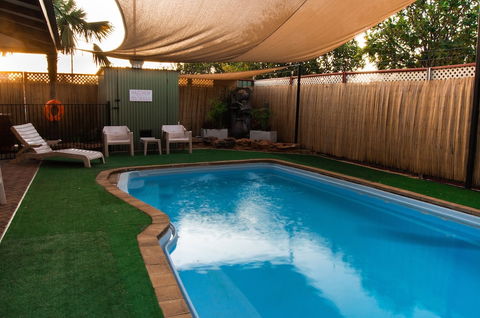 Kimberley Croc Motel - Accommodation Redcliffe 2