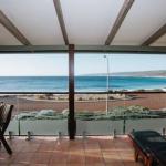 Canal Rocks Beachfront Apartments - Accommodation Redcliffe 0
