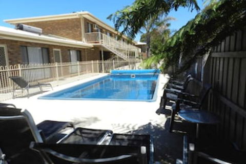 Allambi Holiday Apartments - Accommodation Redcliffe 7