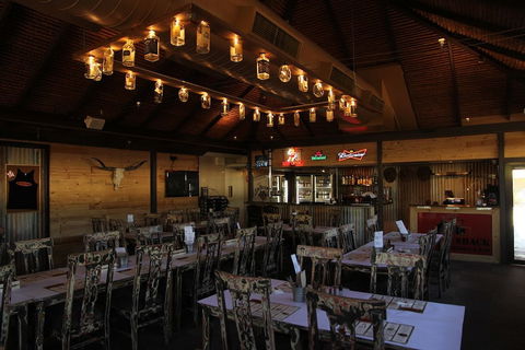 Cattrall Park Motel - Accommodation Redcliffe 5