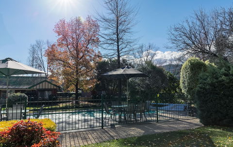The Birch House - Silver Birches - Accommodation Redcliffe 2