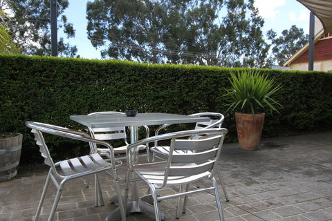 Ryley Motor Inn - Accommodation Redcliffe 4