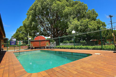 Garden City Motor Inn - Accommodation Redcliffe 2