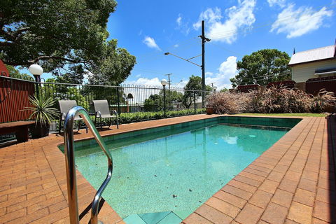 Garden City Motor Inn - Accommodation Redcliffe 3