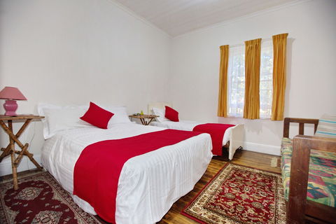 Rosedale Cottages - Accommodation Redcliffe 3