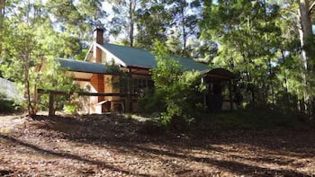 Beedelup House Cottages - Accommodation Redcliffe 0