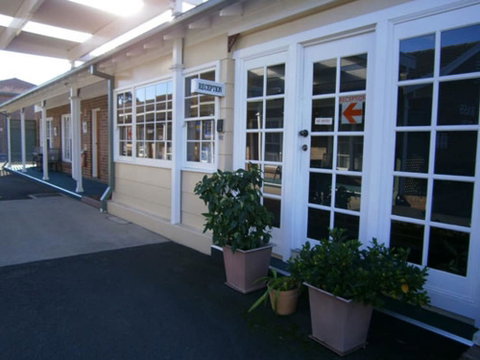 George Bass Motor Inn - Accommodation Redcliffe 3