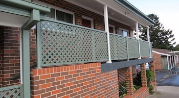 George Bass Motor Inn - Accommodation Redcliffe 2