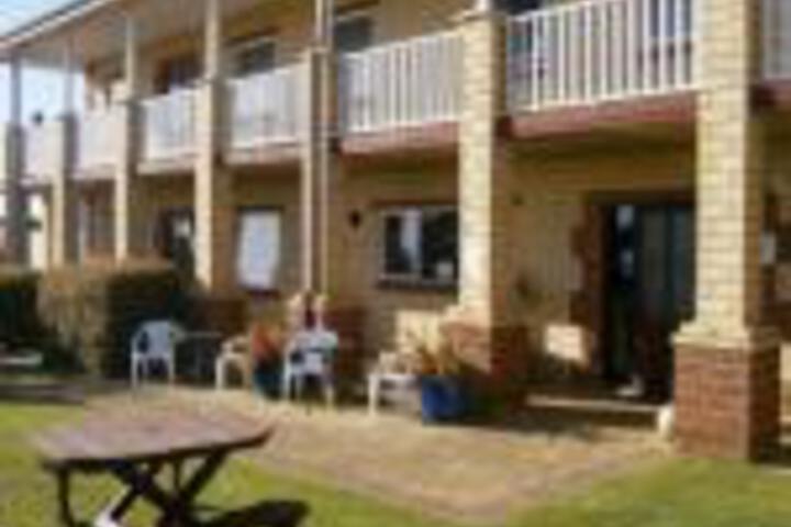 South West WA Accommodation Redcliffe