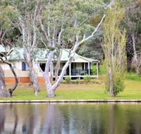 Bushy Lake Chalets - Accommodation Redcliffe