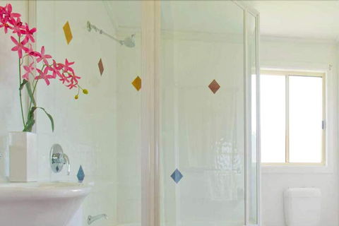 Lee Farm Stay Cottages - Accommodation Redcliffe 3