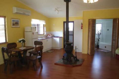 Lee Farm Stay Cottages - Accommodation Redcliffe 7