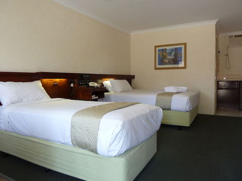 The Miners Rest Motel - Accommodation Redcliffe 2