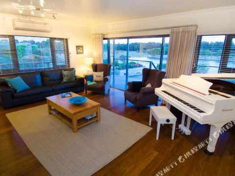 Charlie Bravo Villa Margaret River - Accommodation Redcliffe 3