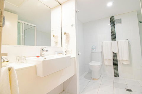 Opal Cove Resort - Accommodation Redcliffe 5