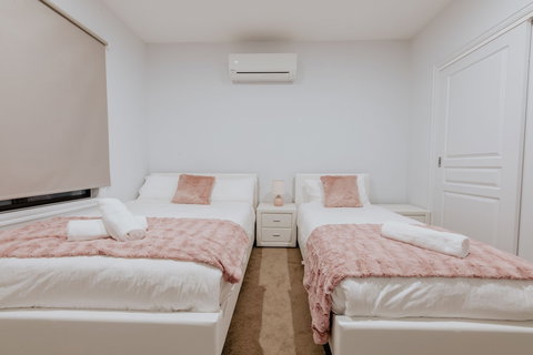 116glen Manor 3 - Accommodation Redcliffe 6